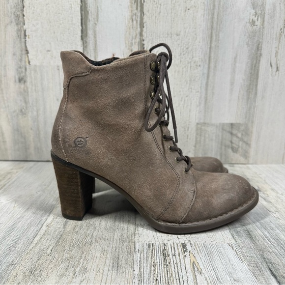 Born Taupe Tan Suede Lace-Up Ankle Boots with Block Heel #569 - Picture 4 of 12